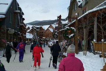 village1.jpg (36405 bytes)